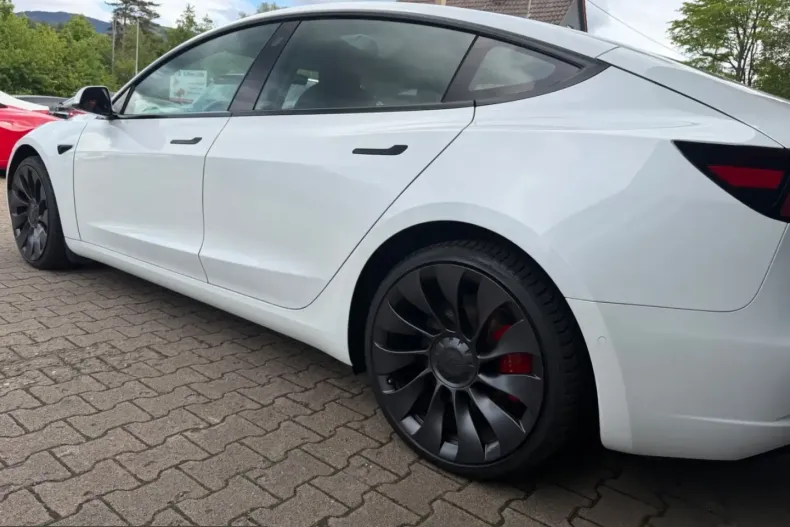 Tesla Model 3 din 2022 cu 36.196 km - oferta TES222008 - foto 7