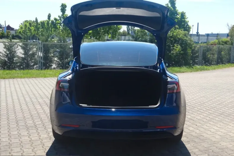 Tesla Model 3 din 2022 cu 64.506 km - oferta TES222012 - foto 4