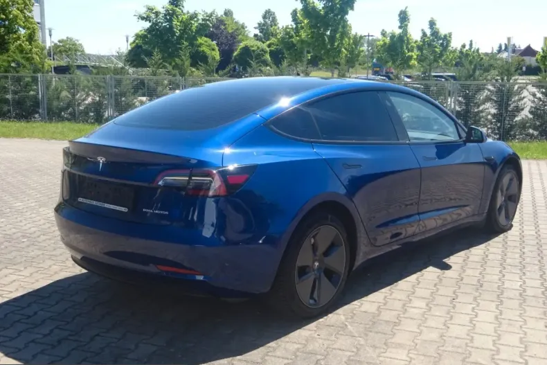 Tesla Model 3 din 2022 cu 64.506 km - oferta TES222012 - foto 9