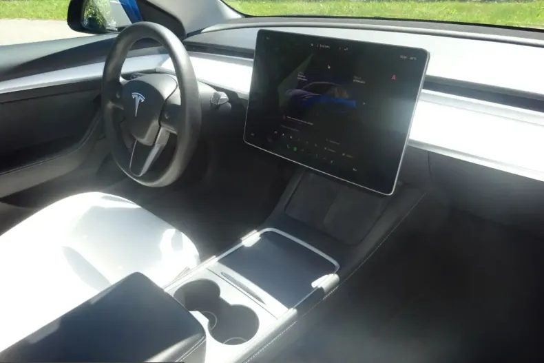 Tesla Model 3 din 2022 cu 64.506 km - oferta TES222012 - foto 13