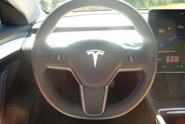Tesla Model 3 din 2022 cu 64.506 km - oferta TES222012 - foto 25