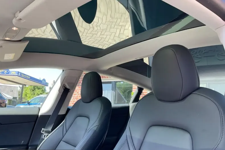 Tesla Model 3 din 2022 cu 60.000 km - oferta TES222013 - foto 10