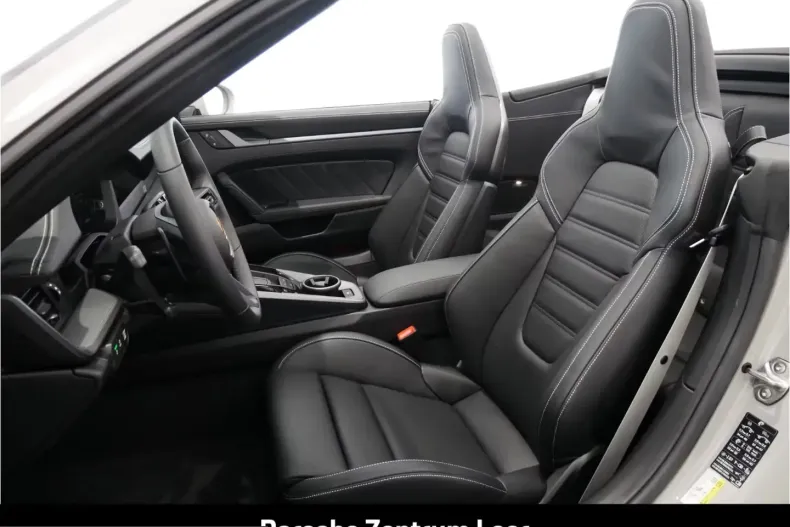 Porsche 911 din 2026 cu 2.900 km - oferta POR222025 - foto 13