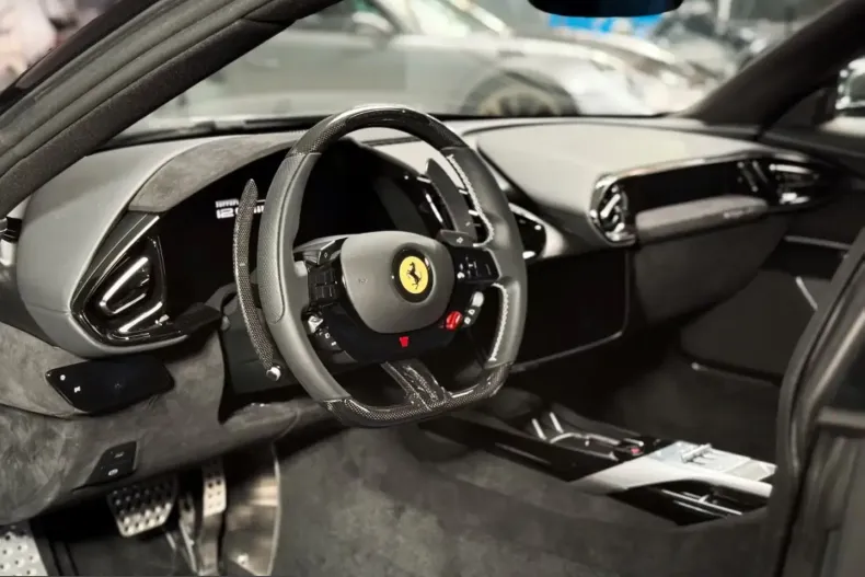 Ferrari 12Cilindri din 2026 cu 50 km - oferta FER222029 - foto 8
