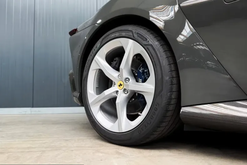 Ferrari 12Cilindri din 2026 cu 50 km - oferta FER222029 - foto 19