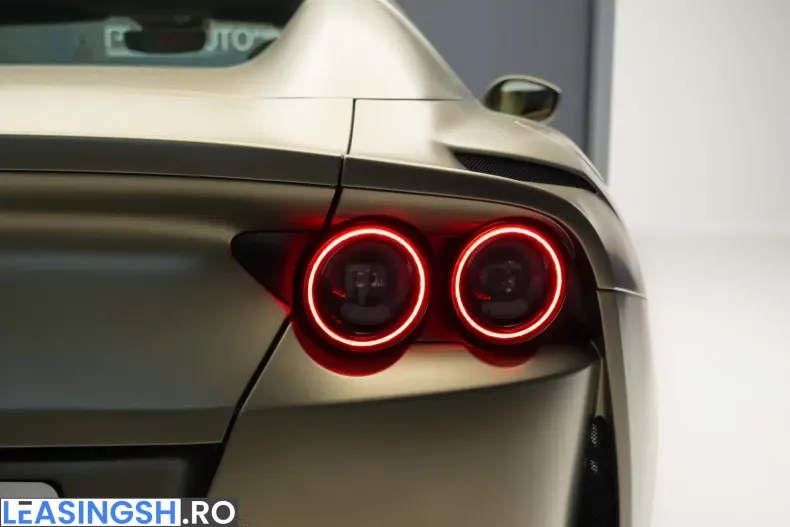 Ferrari 812 din 2023 cu 800 km - oferta FER222035 - foto 8