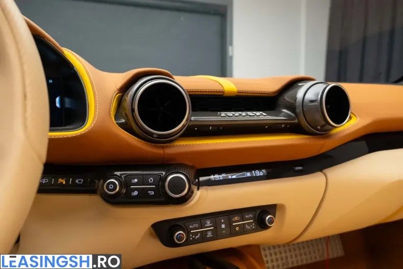 Ferrari 812 din 2023 cu 800 km - oferta FER222035 - foto 24