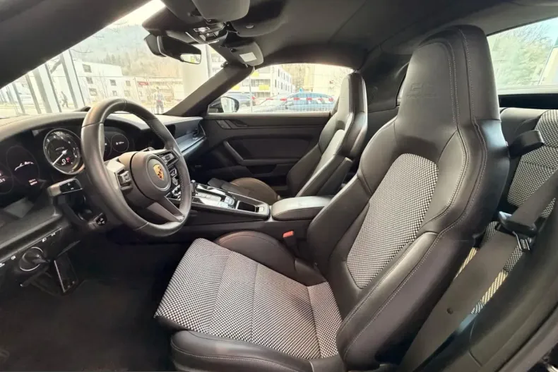Porsche 992 din 2022 cu 15.700 km - oferta POR222043 - foto 14
