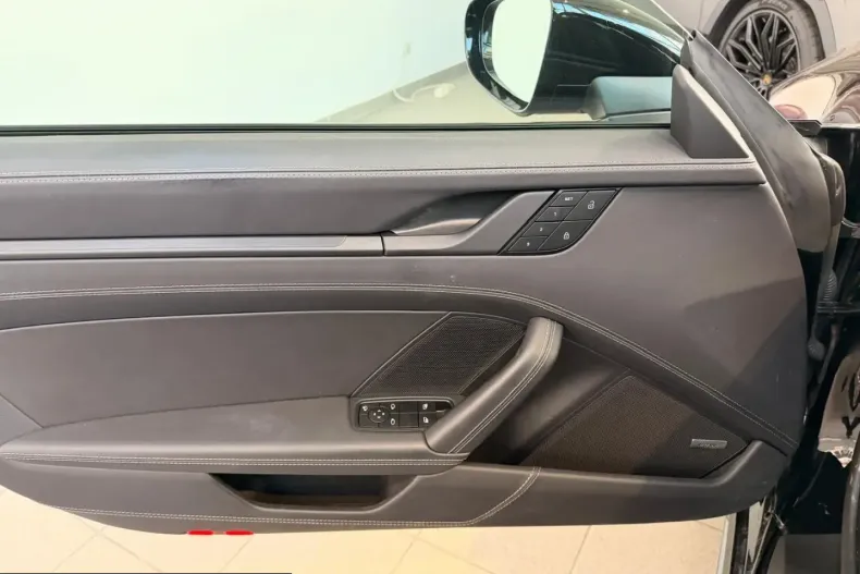Porsche 992 din 2022 cu 15.700 km - oferta POR222043 - foto 17