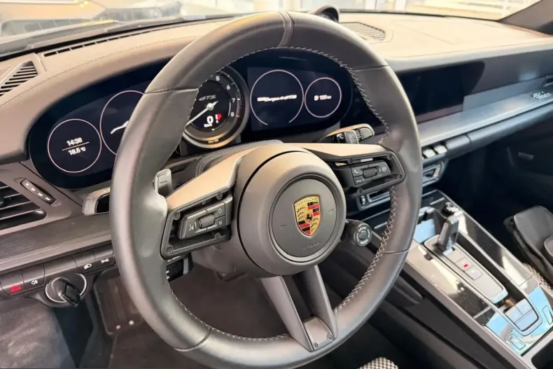 Porsche 992 din 2022 cu 15.700 km - oferta POR222043 - foto 23