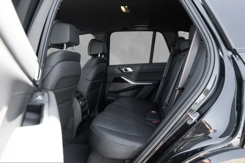 BMW X5 (Seria X) din 2024 cu 72.900 km - oferta BMW222063 - foto 9
