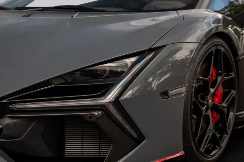 Lamborghini Revuelto din 2025 cu 4.500 km - oferta LAM222089 - foto 17