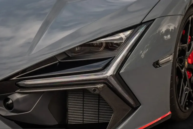 Lamborghini Revuelto din 2025 cu 4.500 km - oferta LAM222089 - foto 21