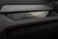 Lamborghini Revuelto din 2025 cu 4.500 km - oferta LAM222089 - foto 34