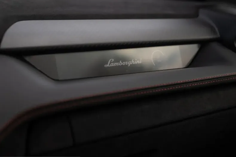 Lamborghini Revuelto din 2025 cu 4.500 km - oferta LAM222089 - foto 34
