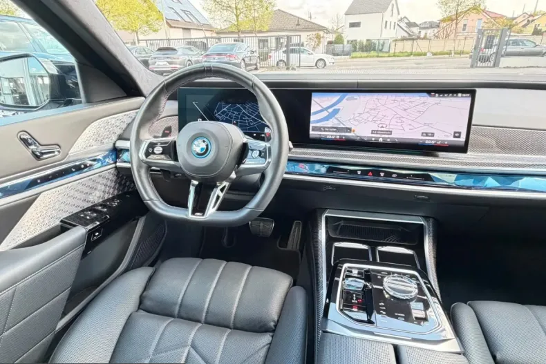 BMW M760 (Seria 7) din 2024 cu 49.896 km - oferta BMW222091 - foto 4