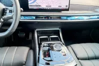 BMW M760 (Seria 7) din 2024 cu 49.896 km - oferta BMW222091 - foto 22