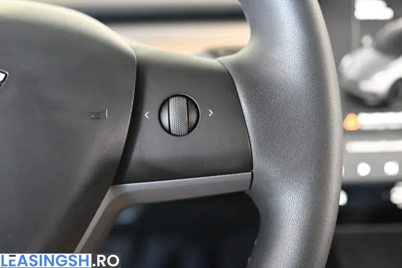 Tesla Model Y din 2024 cu 41.757 km - oferta TES222100 - foto 19