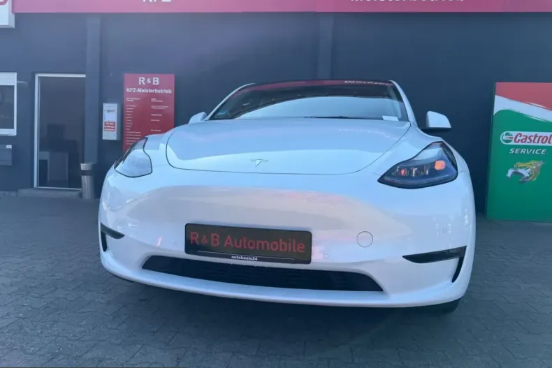 Tesla Model Y din 2022 cu 29.963 km - oferta TES222101 - foto 3