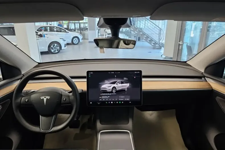 Tesla Model Y din 2022 cu 32.372 km - oferta TES222102 - foto 6