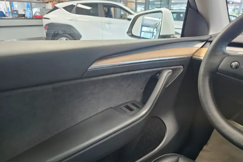 Tesla Model Y din 2022 cu 32.372 km - oferta TES222102 - foto 16