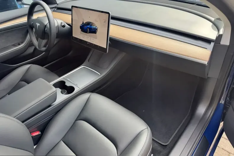 Tesla Model 3 din 2022 cu 10.000 km - oferta TES222103 - foto 16