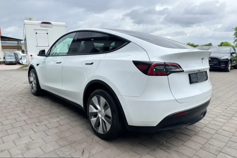 Tesla Model Y din 2022 cu 43.600 km - oferta TES222104 - foto 5
