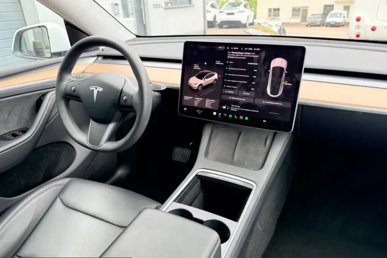 Tesla Model Y din 2022 cu 43.600 km - oferta TES222104 - foto 18