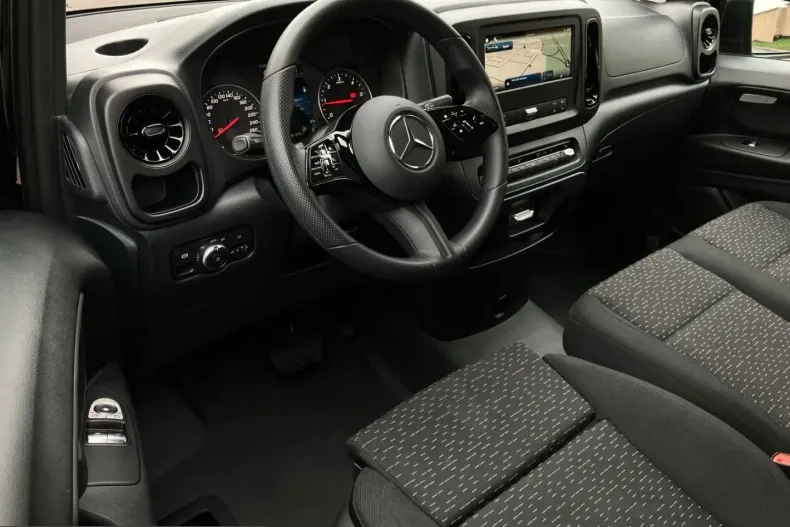 Mercedes-Benz Vito din 2024 cu 53.220 km - oferta MER222106 - foto 5