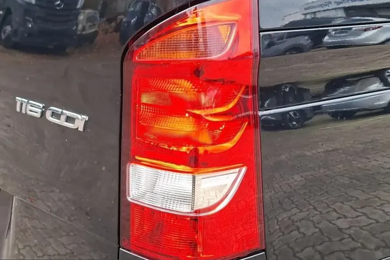 Mercedes-Benz Vito din 2024 cu 49.546 km - oferta MER222107 - foto 11