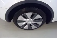 Tesla Model Y din 2023 cu 64.261 km - oferta TES222112 - foto 4