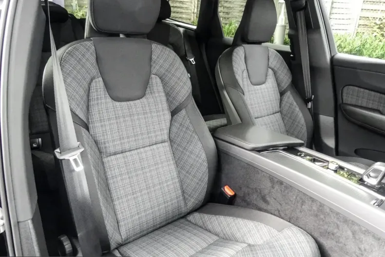Volvo XC60 din 2024 cu 21.696 km - oferta VOL222113 - foto 7