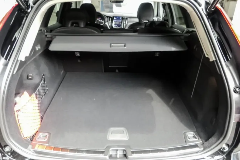 Volvo XC60 din 2024 cu 21.696 km - oferta VOL222113 - foto 12