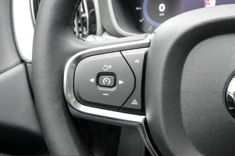 Volvo XC60 din 2024 cu 21.696 km - oferta VOL222113 - foto 15