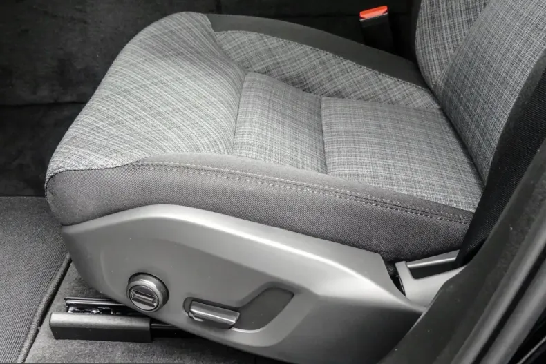 Volvo XC60 din 2024 cu 21.696 km - oferta VOL222113 - foto 17