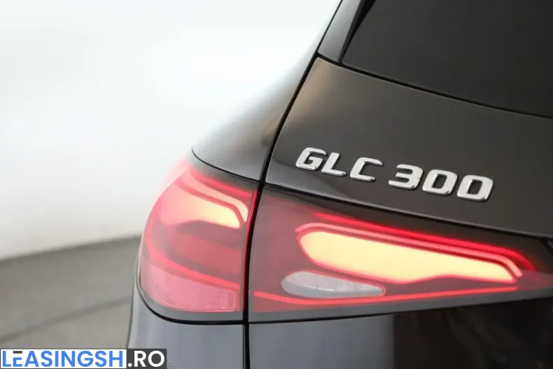 Mercedes-Benz GLC 300 (Clasa GLC) din 2023 cu 53.700 km - oferta MER222119 - foto 10