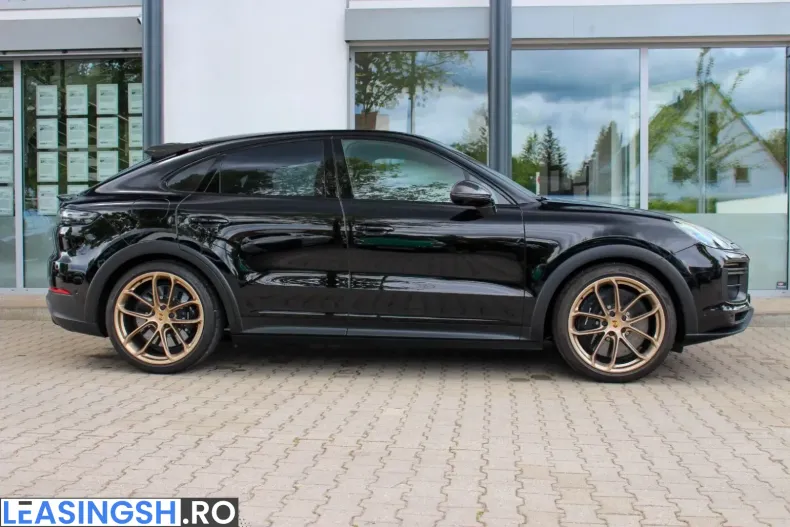 Porsche Cayenne din 2022 cu 66.980 km - oferta POR222120 - foto 4