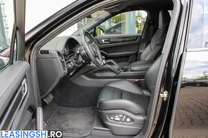 Porsche Cayenne din 2022 cu 66.980 km - oferta POR222120 - foto 10