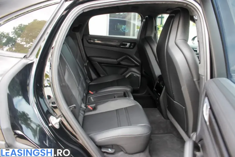 Porsche Cayenne din 2022 cu 66.980 km - oferta POR222120 - foto 18