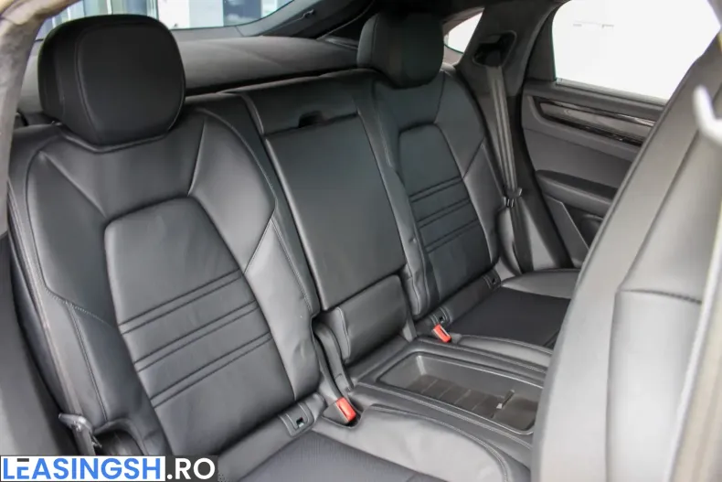 Porsche Cayenne din 2022 cu 66.980 km - oferta POR222120 - foto 19