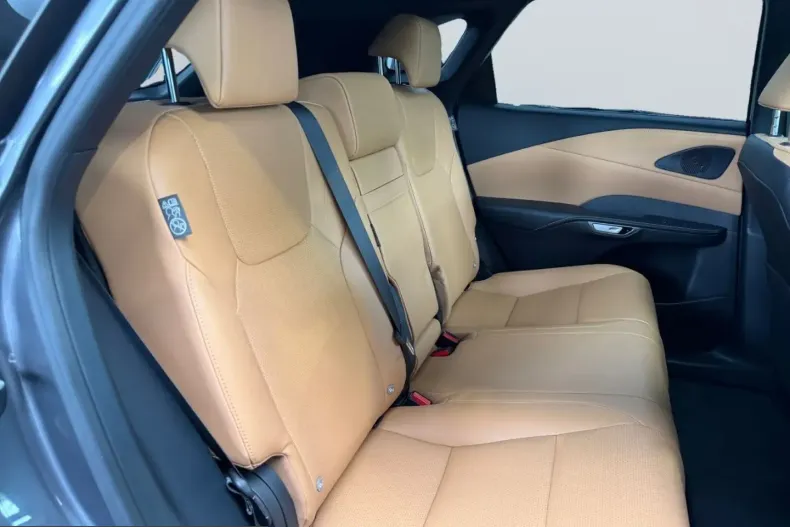 Lexus RX 450 din 2024 cu 13.815 km - oferta LEX222128 - foto 15