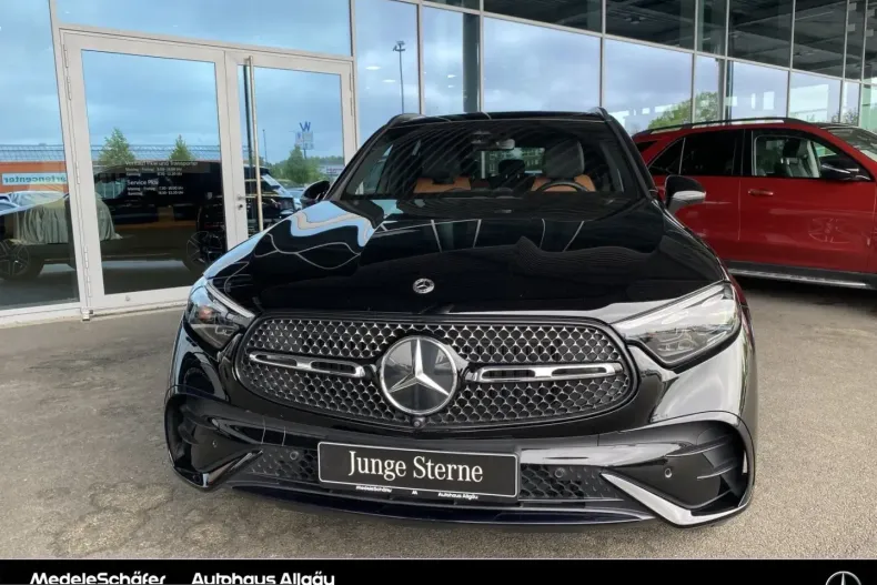 Mercedes-Benz GLC 300 (Clasa GLC) din 2023 cu 50.131 km - oferta MER222139 - foto 2
