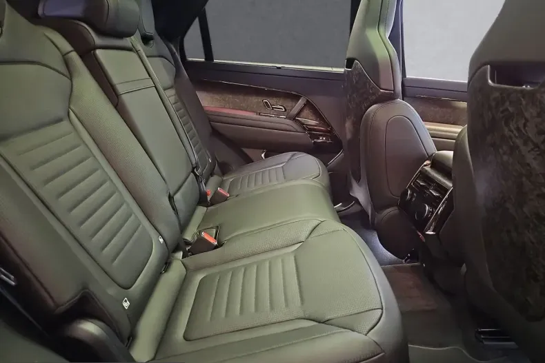 Land Rover Range Rover Sport din 2025 cu 5.000 km - oferta LAN222150 - foto 5