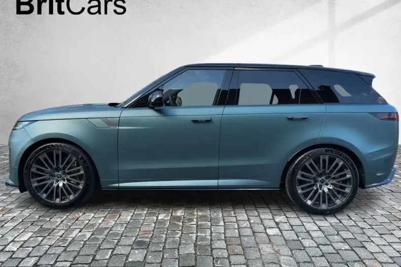 Land Rover Range Rover Sport din 2025 cu 16.712 km - oferta LAN222152 - foto 2