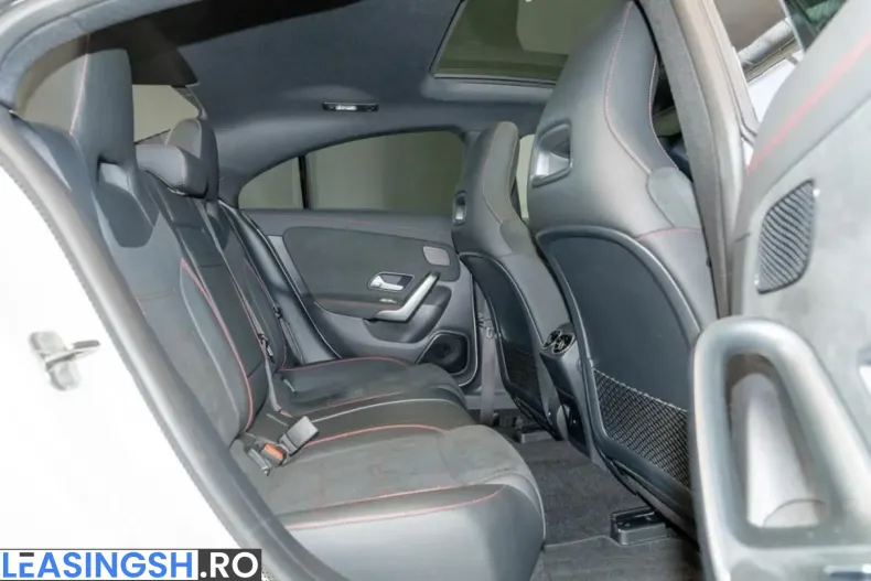 Mercedes-Benz CLA 250 (Clasa CLA) din 2024 cu 3.259 km - oferta MER222158 - foto 7