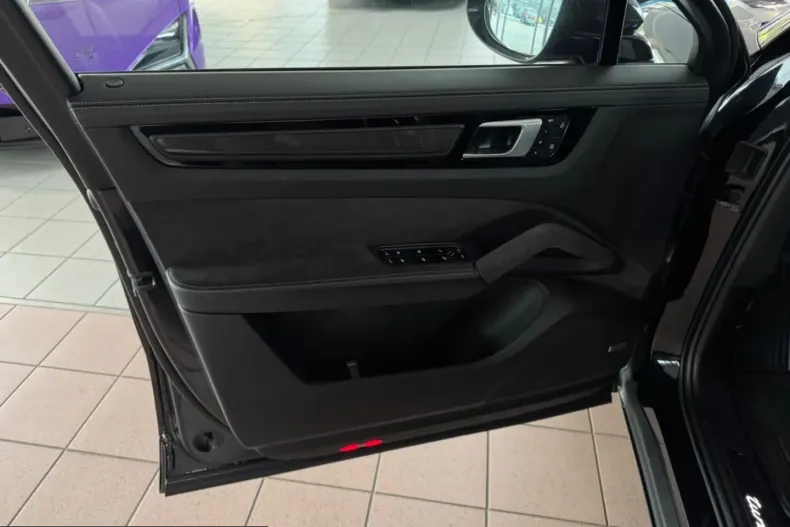 Porsche Cayenne din 2022 cu 36.314 km - oferta POR222166 - foto 17
