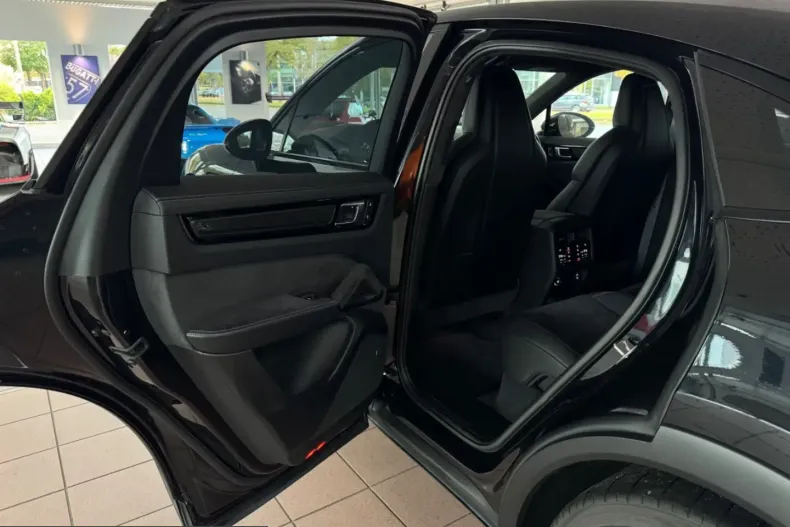 Porsche Cayenne din 2022 cu 36.314 km - oferta POR222166 - foto 28