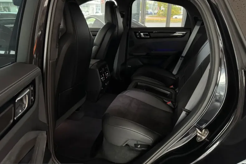 Porsche Cayenne din 2022 cu 36.314 km - oferta POR222166 - foto 29