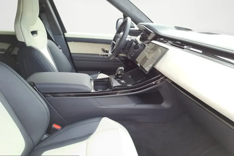 Land Rover Range Rover Sport din 2025 cu 5.029 km - oferta LAN222168 - foto 8