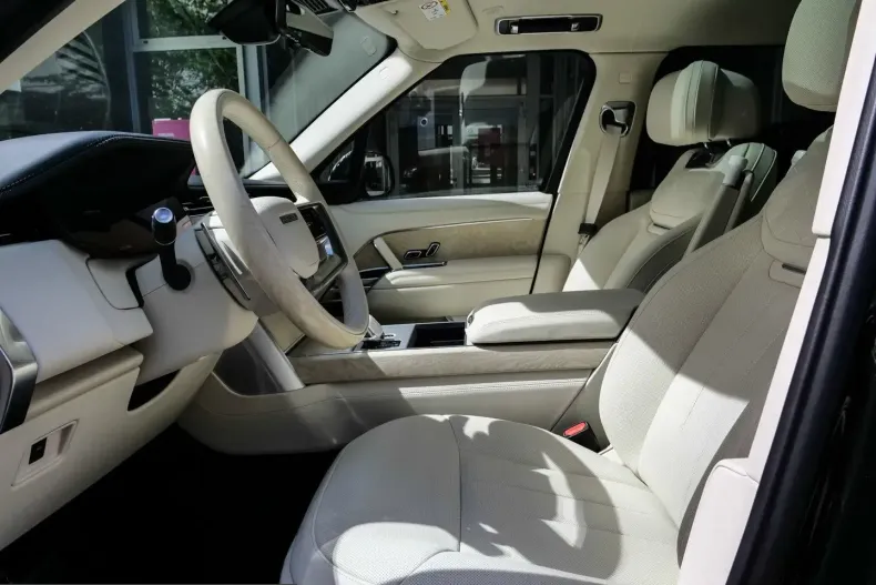 Land Rover Range Rover din 2025 cu 8.000 km - oferta LAN222169 - foto 11